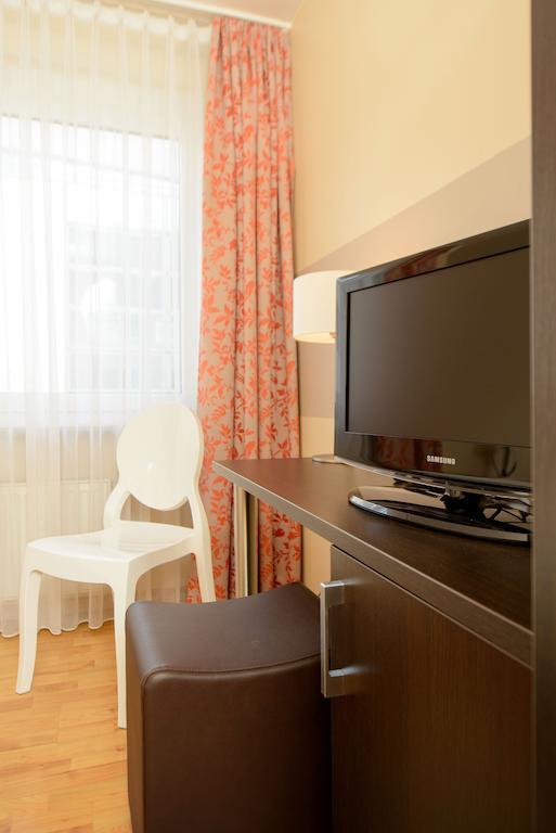 Hotel Europa Bonn Bagian luar foto
